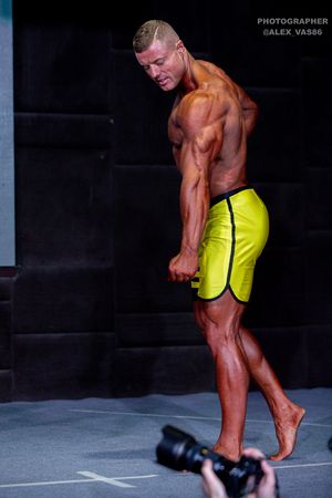 MEN'S PHYSIQUE-НОВИЧКИ